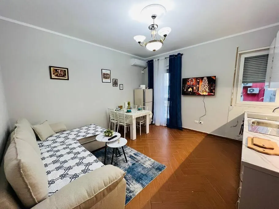 Apartment Skerdi'S Central Charm Tirana