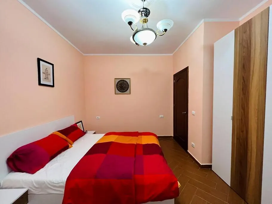 Skerdi'S Central Charm Tirana Apartment